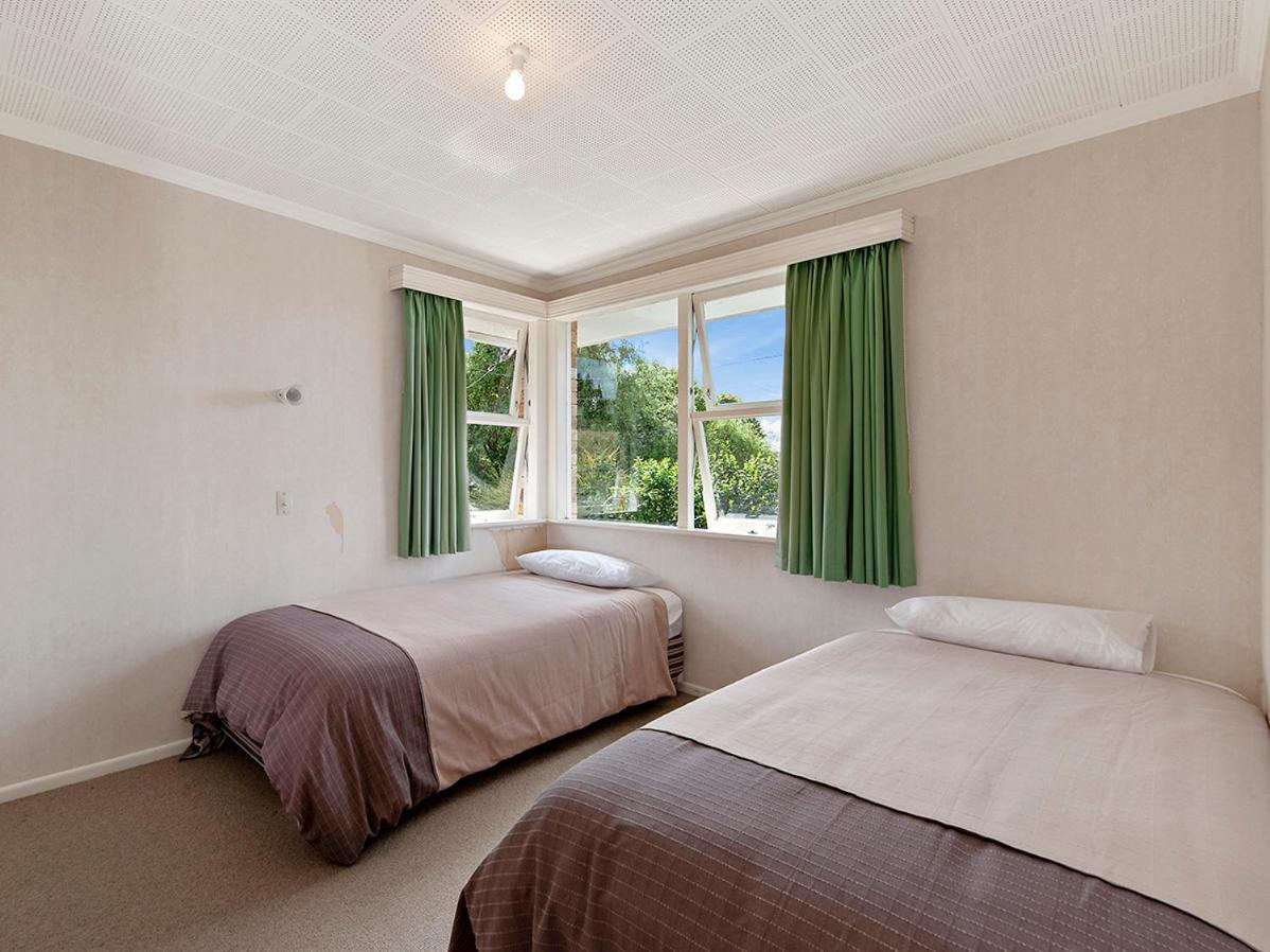 Lofty Lakeviews - Acacia Bay Holiday Home 陶波 外观 照片
